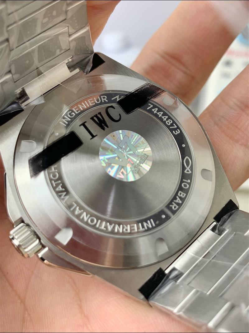 202457162233238 1700